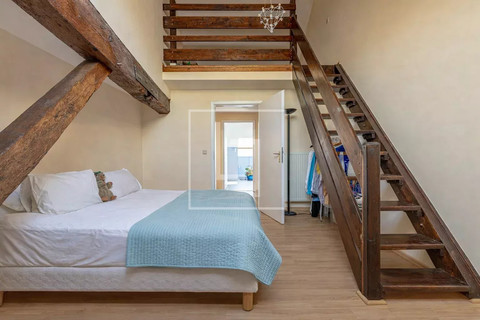 House with 7 bedroom(s) to sell in Schrassig