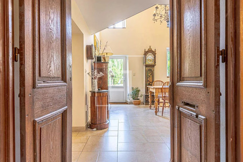 House with 7 bedroom(s) to sell in Schrassig