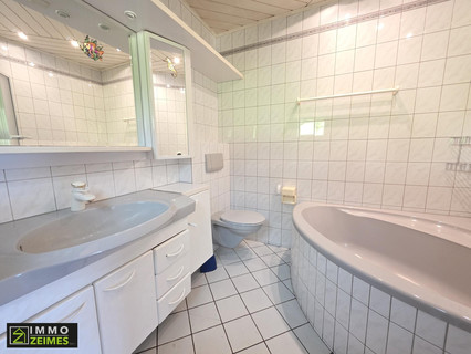 Moradia com 6 quarto(s) para venda em Bollendorf