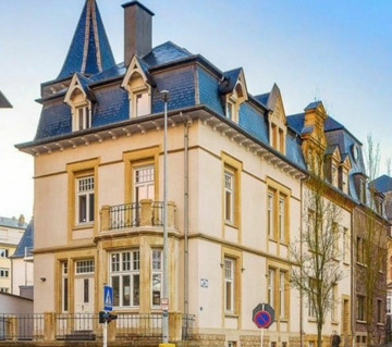Moradia com 8 quarto(s) para venda em Luxembourg-Limpertsberg