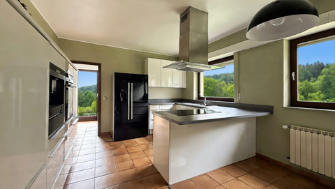 House with 5 bedroom(s) to sell in Schoenfels