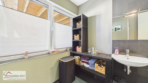 Moradia com 4  quarto(s) para venda em Saarburg