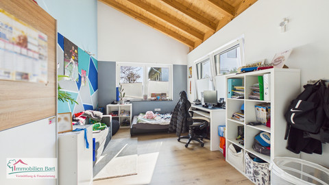 Moradia com 4  quarto(s) para venda em Saarburg