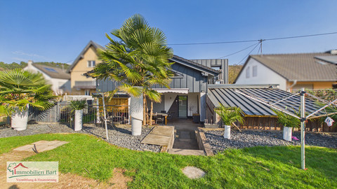 Moradia com 4  quarto(s) para venda em Saarburg