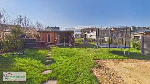 Moradia com 4  quarto(s) para venda em Saarburg