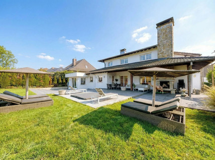 House with 5 bedroom(s) to sell in Bergem