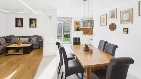 Maison 7 chambre(s) à vendre à Luxembourg-Beggen