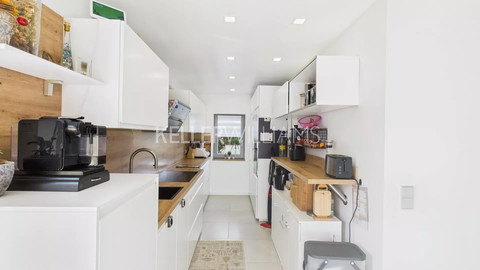 Maison 7 chambre(s) à vendre à Luxembourg-Beggen