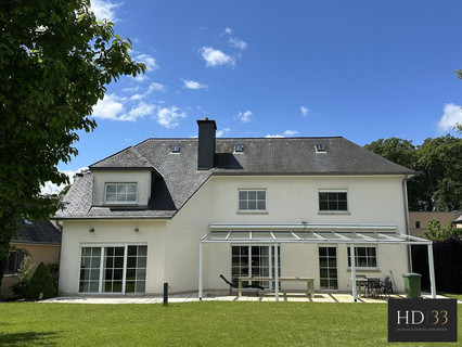 Villa with 5 bedroom(s) to sell in Leudelange