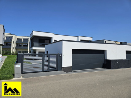 Semi-detached with 6 bedroom(s) to sell in Bissen