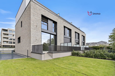 Haus 4 Zimmer zu verkaufen in Bertrange