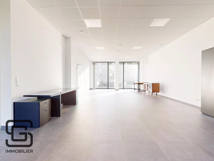 Industrial premises to rent in Mamer