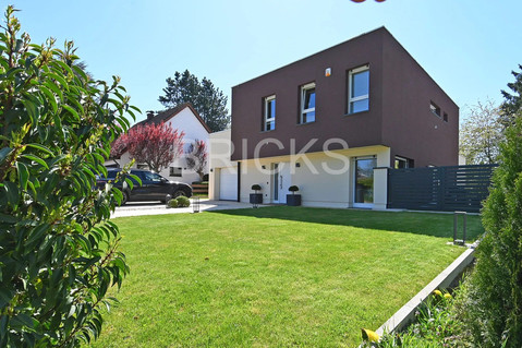 House with 4 bedroom(s) to sell in Strassen