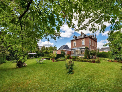 Villa with 5 bedroom(s) to sell in Mersch