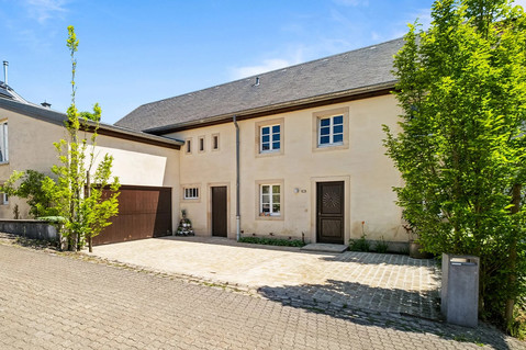 Maison 4 chambre(s) à vendre à Niederanven