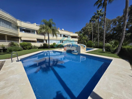Apartment with 2 bedroom(s) to sell in Benalmádena