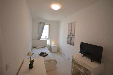 Bedroom with 1 bedroom(s) to rent in Eich