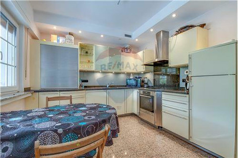 Maison 4 chambre(s) à vendre à Steinsel