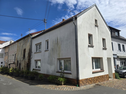 House with 4 bedroom(s) to sell in Dudeldorf