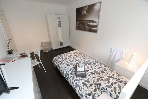 Bedroom with 1 bedroom(s) to rent in Eich