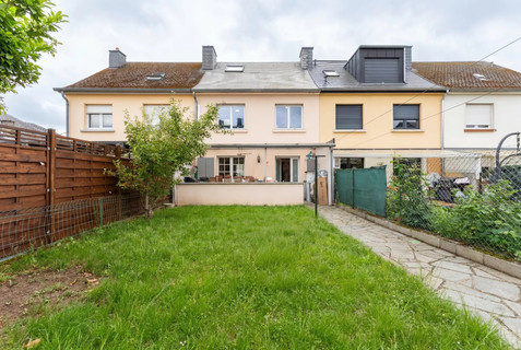 House with 5 bedroom(s) to sell in Sandweiler