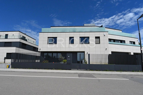 House to rent in Strassen