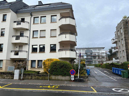 Parqueamento para alugar em Luxembourg-Limpertsberg