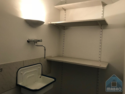 Centre d'affaires à vendre à Esch-sur-Alzette