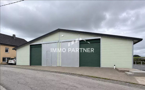 Warehouse/storage area to rent in Troine