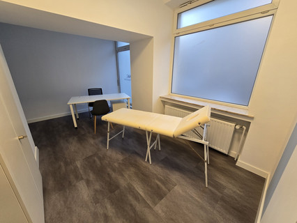 Office with 1 bedroom(s) to rent in Oberkorn