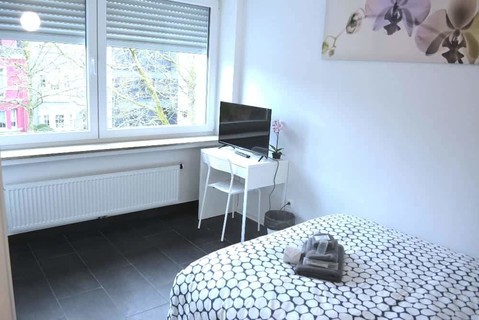 Bedroom with 1 bedroom(s) to rent in Esch-sur-Alzette