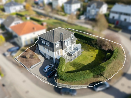 House with 5 bedroom(s) to sell in Wellen