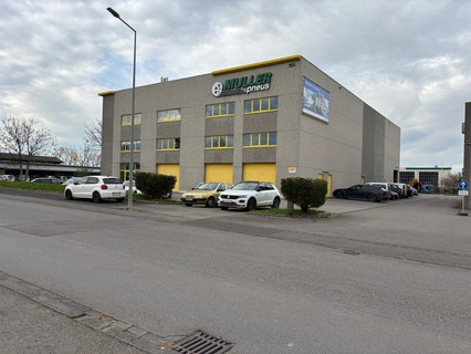 Warehouse/storage area to rent in Windhof