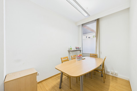 Centre d'affaires 8 chambre(s) à vendre à Luxembourg