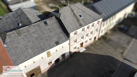 House with 4  bedroom(s) to sell in Perl-Borg