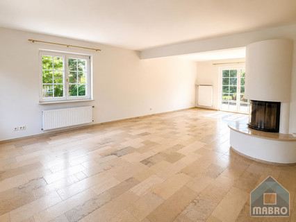 Maison individuelle 5 chambre(s) à louer à Niederanven