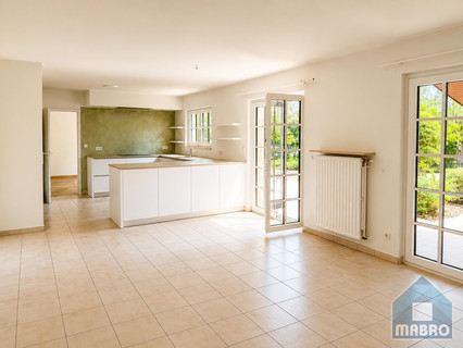 Maison individuelle 5 chambre(s) à louer à Niederanven