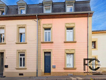 Haus 4 Zimmer zu verkaufen in Strassen