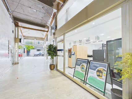 Laden zu verkaufen in Arlon