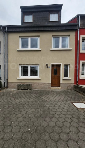 Haus 3 Zimmer zu verkaufen in Nospelt