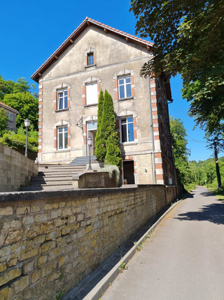 House with 6 bedroom(s) to sell in Rehon