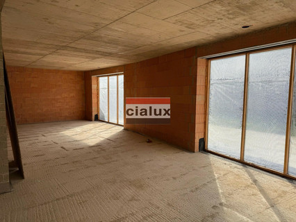 Moradia geminada com 4 quarto(s) para venda em Michelbouch